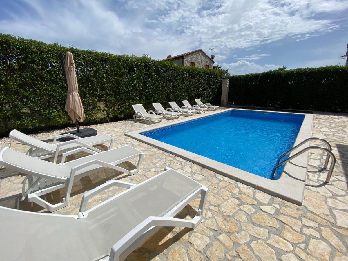 Butkovići Paradise Villa Cassonni Istria 4 Stars מראה חיצוני תמונה