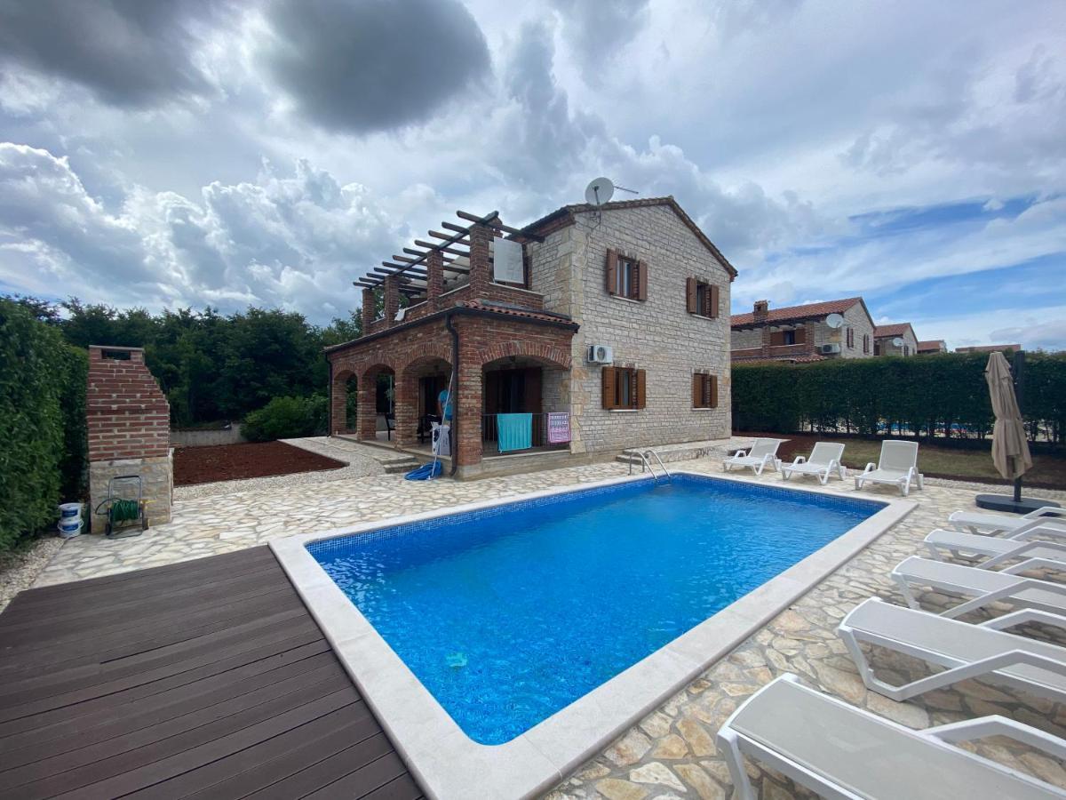 Butkovići Paradise Villa Cassonni Istria 4 Stars מראה חיצוני תמונה